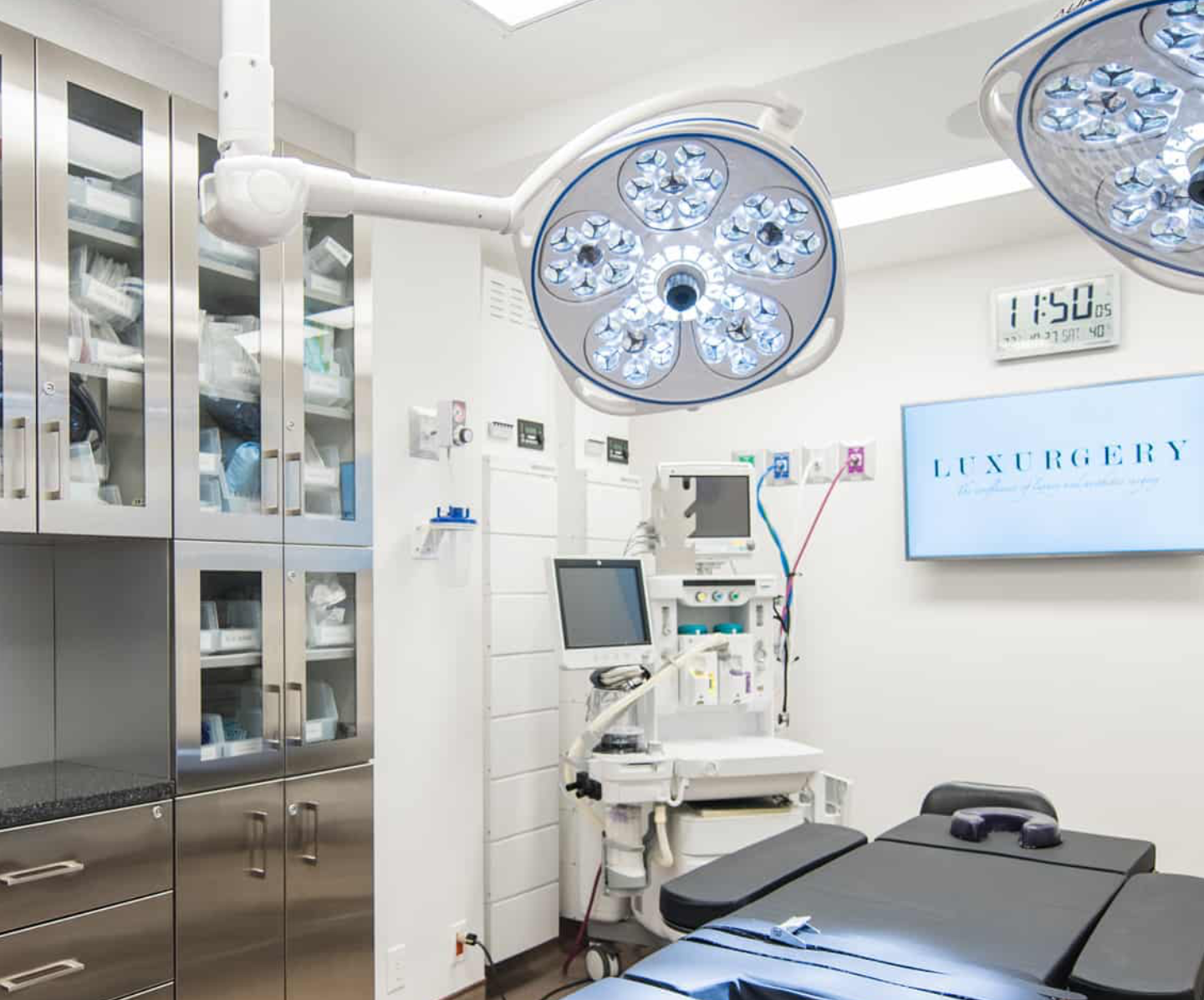 Inside the LUXURGERY operating room at 880 Fifth Avenue, Manhattan