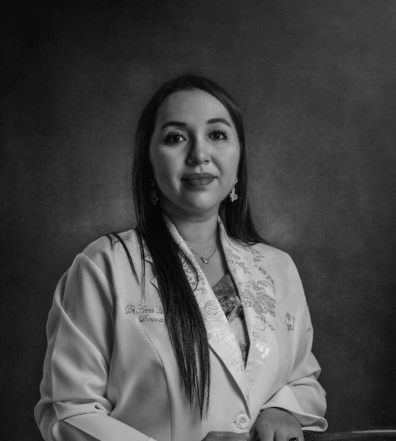Dr. Anna Chacon